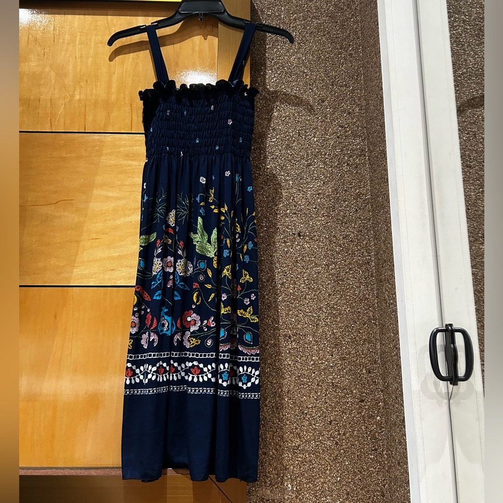 Women’s Navy Smocked Boho Floral Midi Dress Small Medium NWOT - Picture 1 of 4